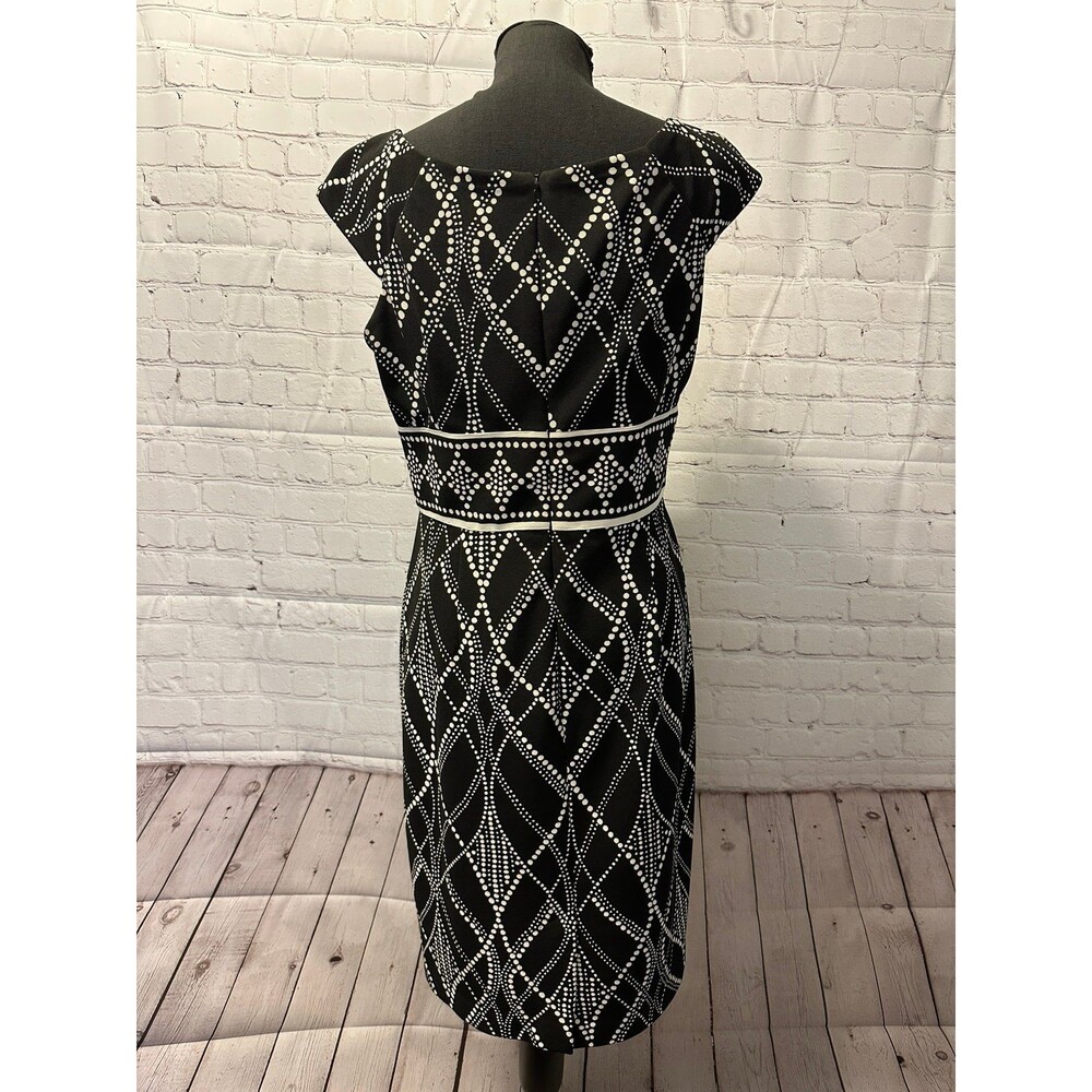 EUC Maggie London Dress Size 12